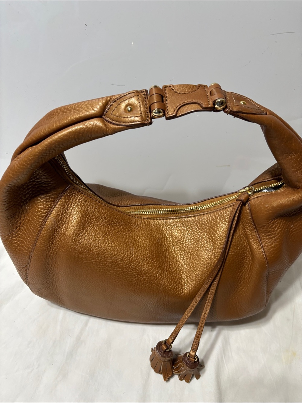 Cole Haan gold- Tan pebble Leather bag with Logo Patch. Vintage - never worn. - Picture 2 of 8